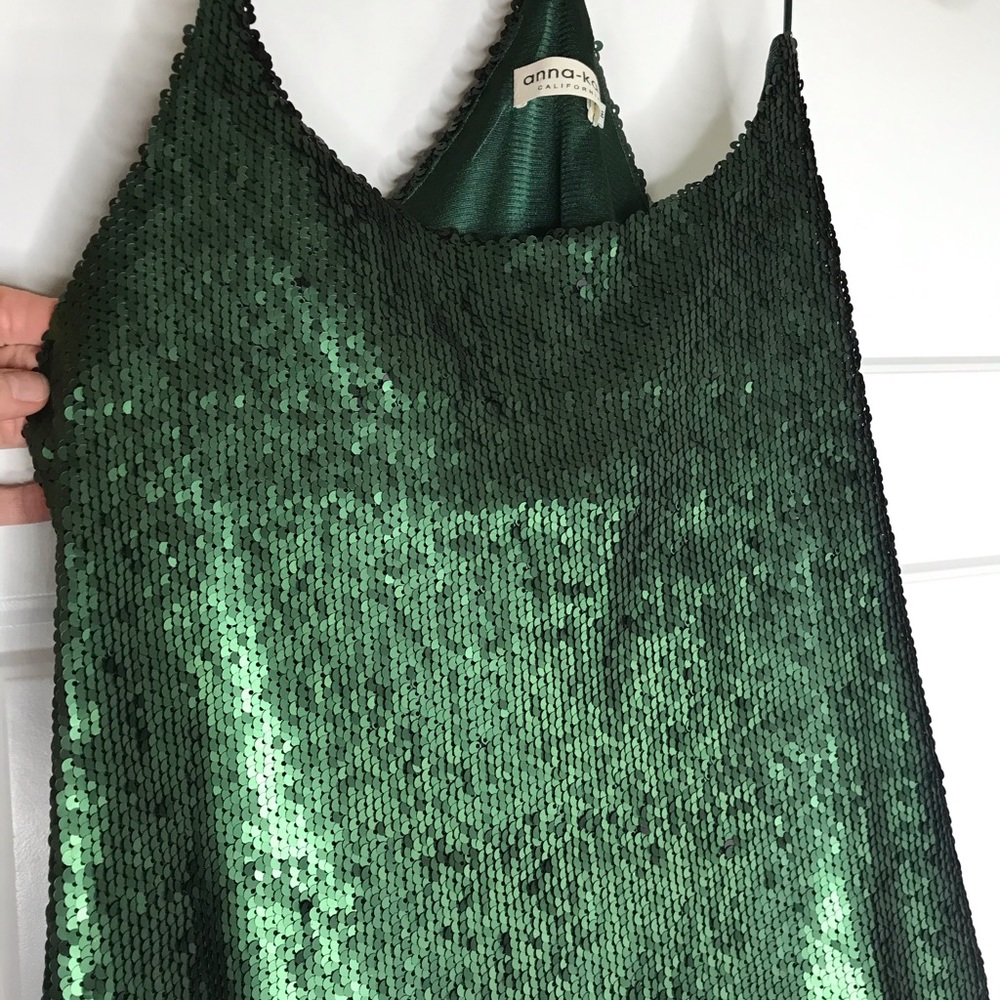 Green sequin top. - Picture 4 of 4